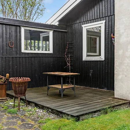 Schönes Zuhause In Faxe Ladeplads Mit Fakse Ladeplads